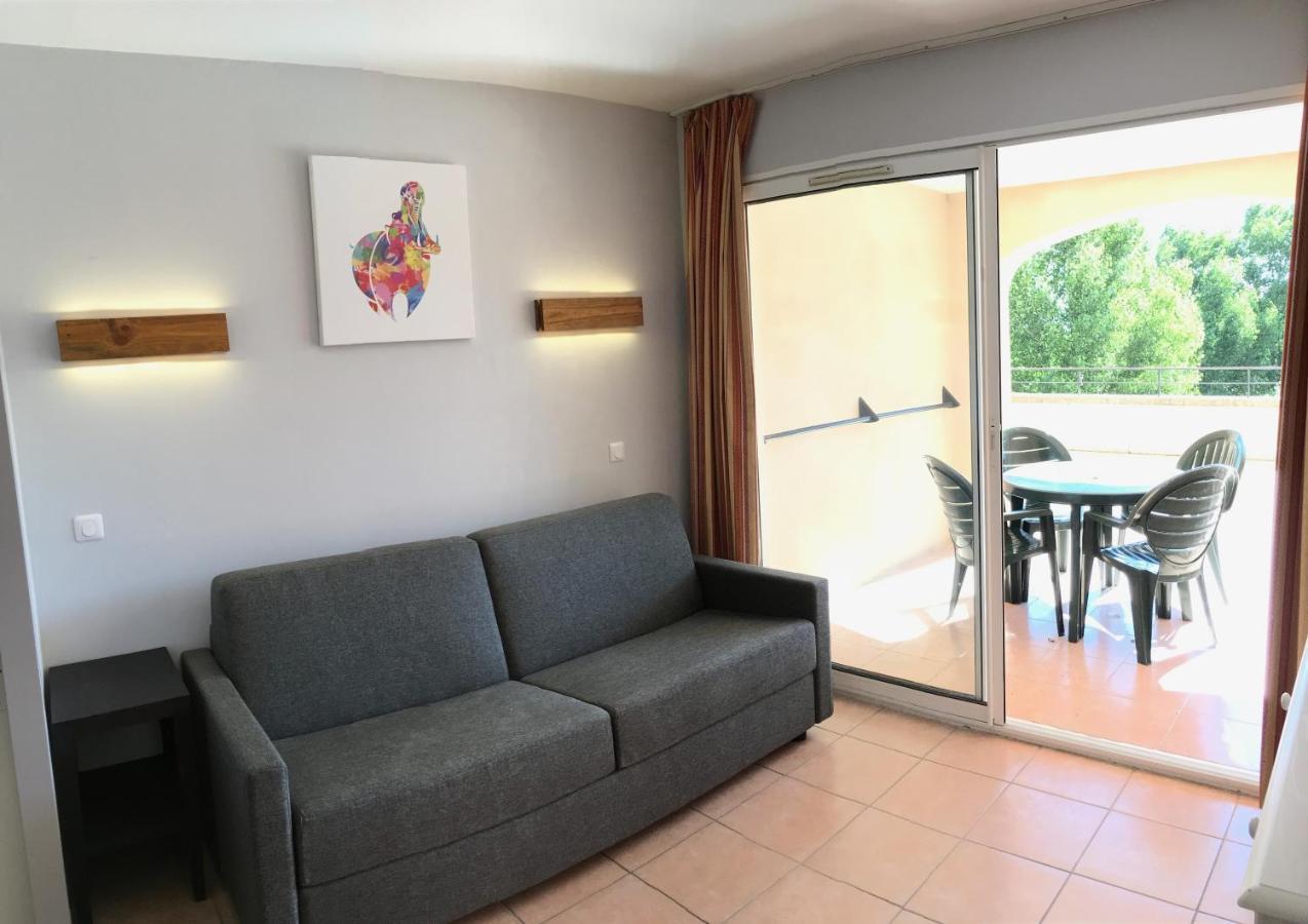 Sur Le Domaine Du Golf De Pont Royal Appartamento